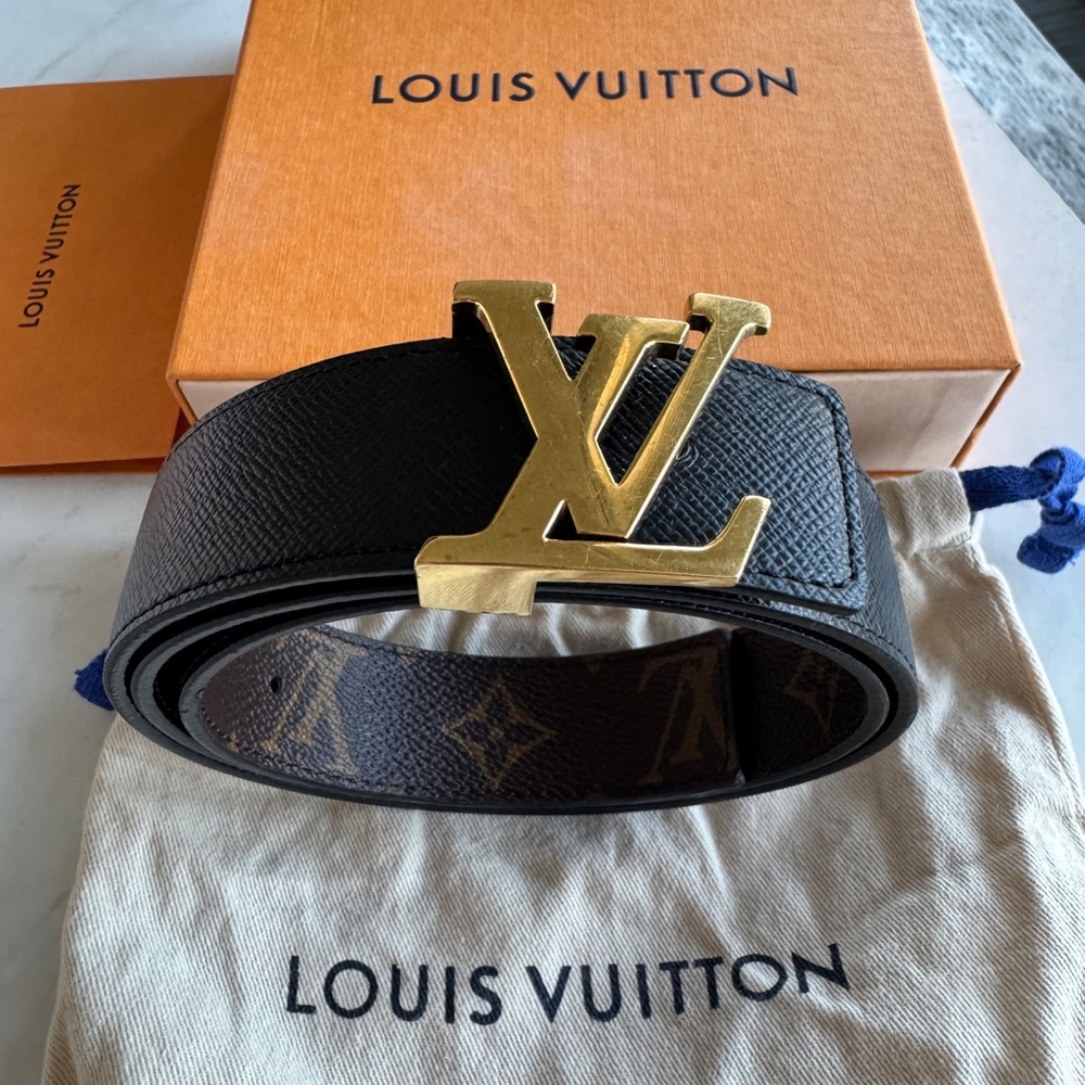Women’s Louis Vuitton Reversible Belt 75/30mm